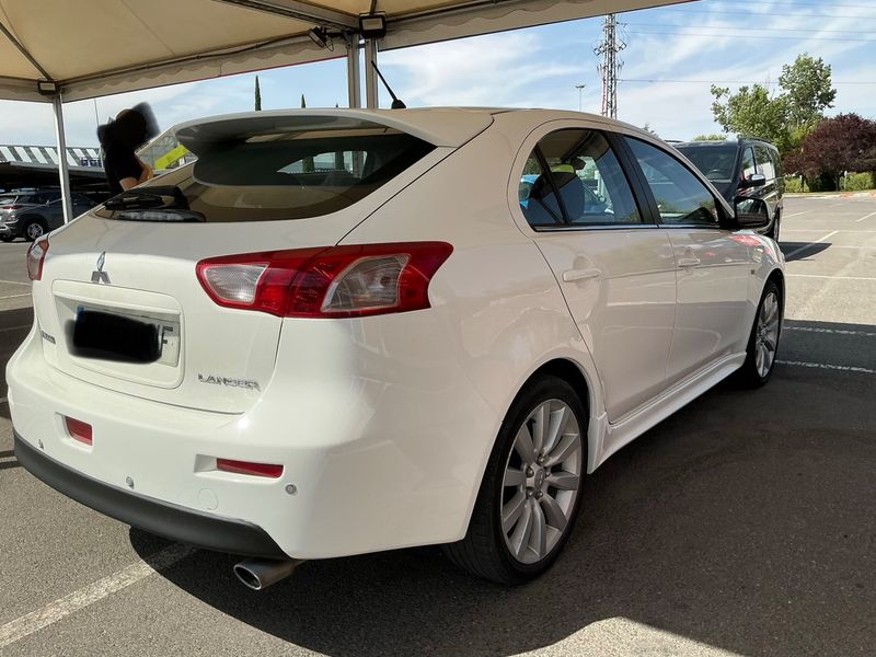 Mitsubishi Lancer 2.0 DI-D Motion — zdjęcie 2