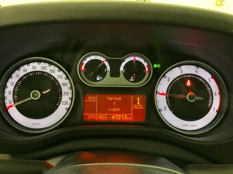 Fiat 500L 1.3 JTD Trekking — zdjęcie 13