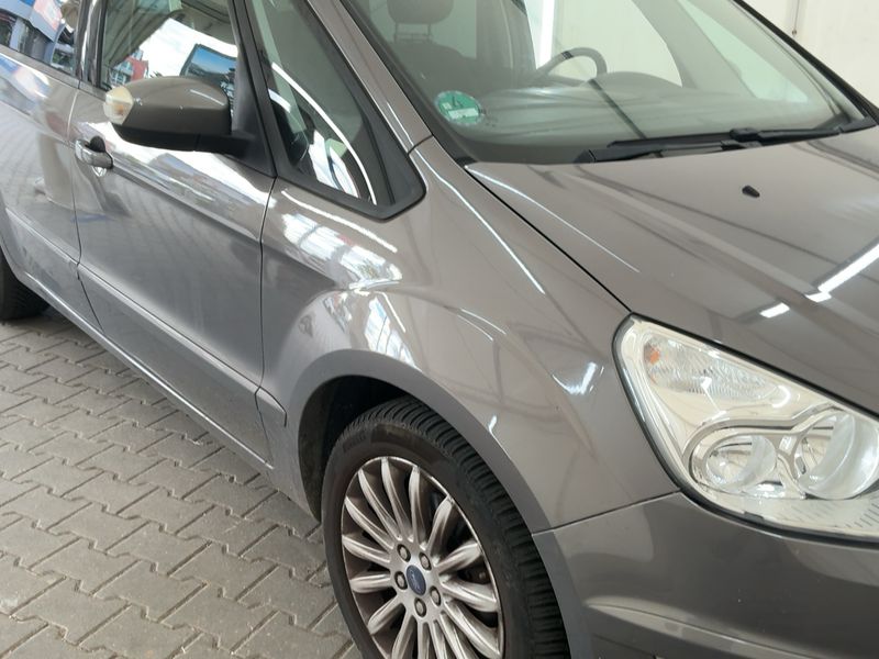 Ford Galaxy 1.6 EcoBoost Business Edition — zdjęcie 8