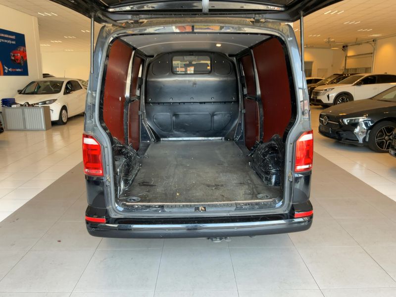 Volkswagen T6 Transporter 2.0 TDI Kasten lang — zdjęcie 10