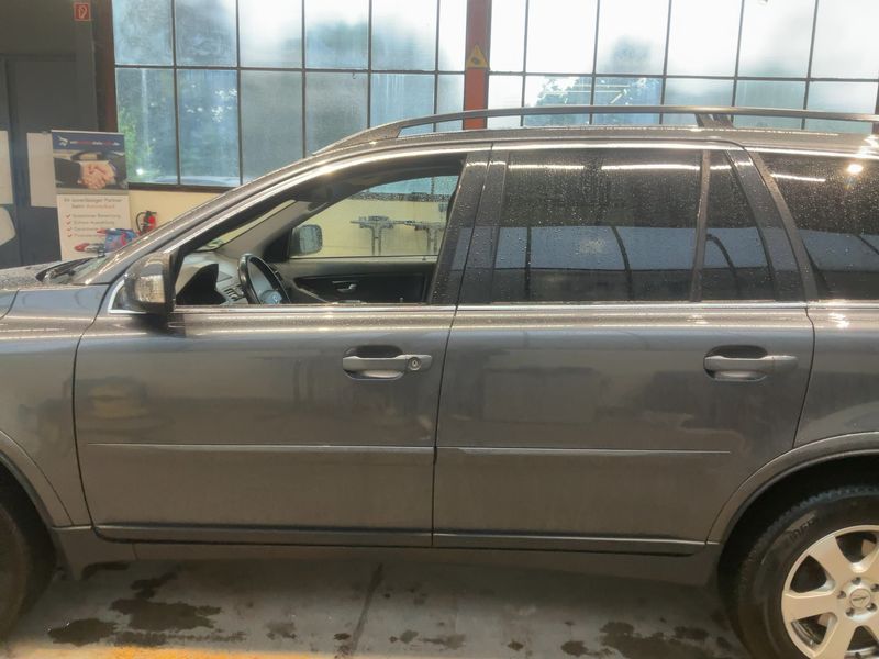 Volvo XC90 3.2 Momentum Geartronic — zdjęcie 4