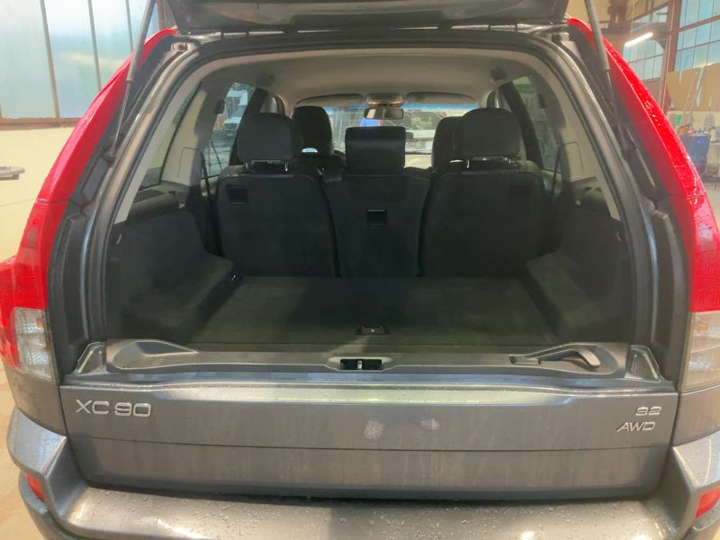 Volvo XC90 3.2 Momentum Geartronic — zdjęcie 10