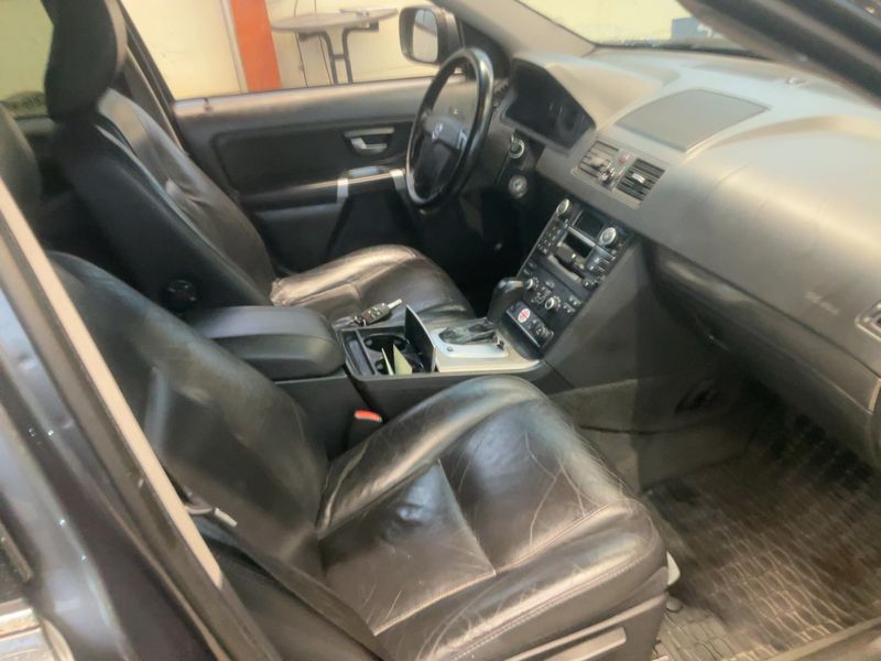 Volvo XC90 3.2 Momentum Geartronic — zdjęcie 11