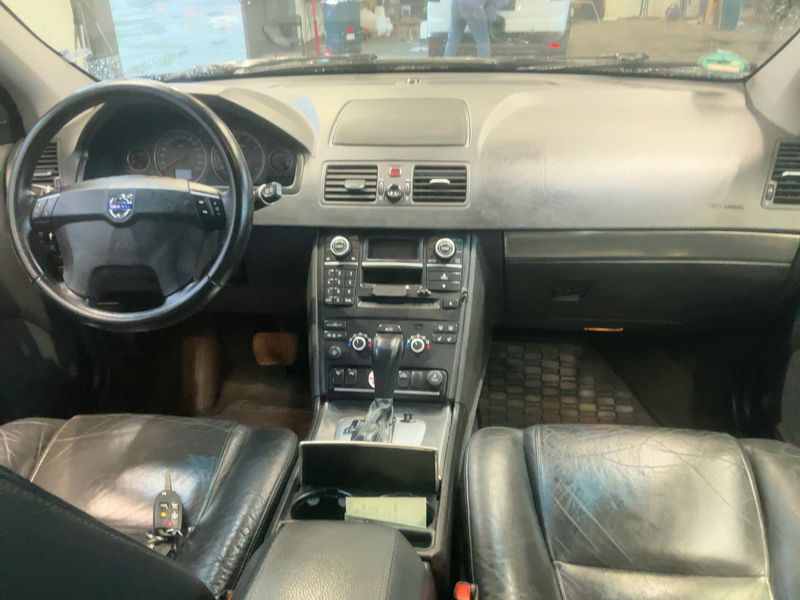 Volvo XC90 3.2 Momentum Geartronic — zdjęcie 12