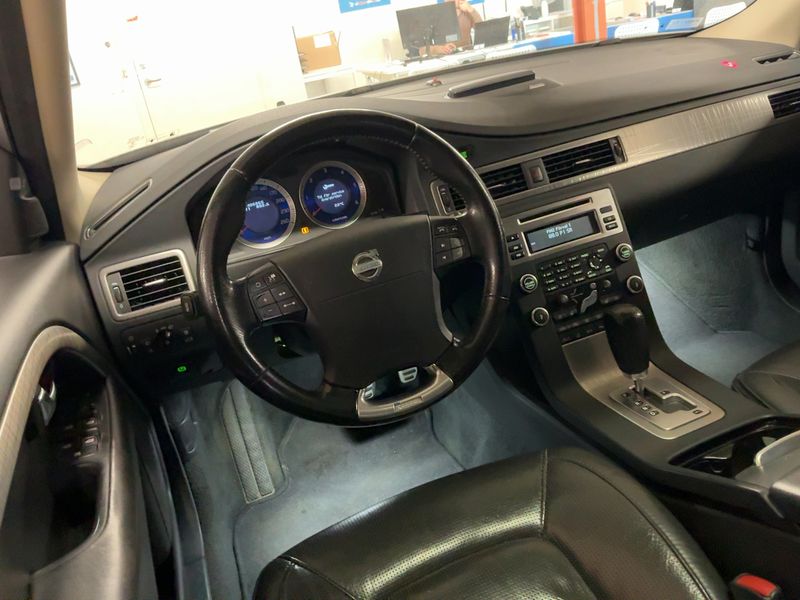 Volvo XC70 2.4 D5 Summum AWD — zdjęcie 12