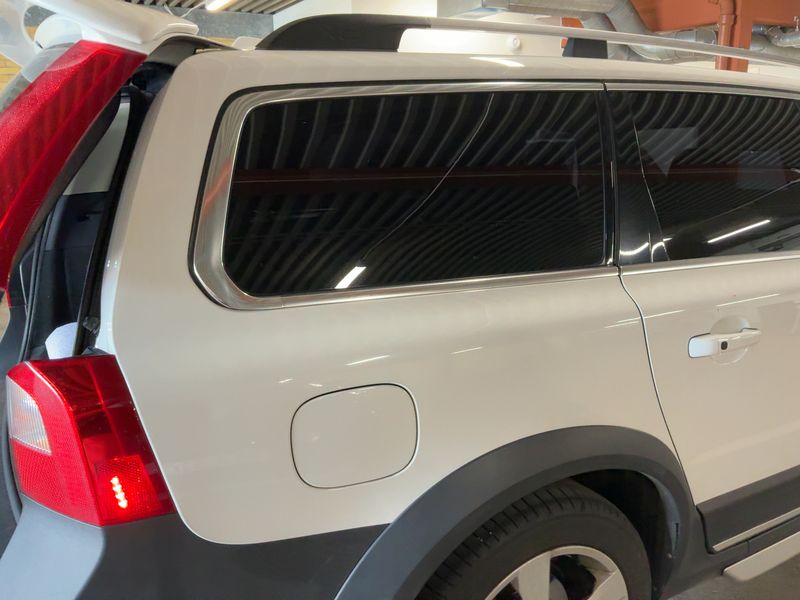 Volvo XC70 2.4 D5 Summum AWD — zdjęcie 6