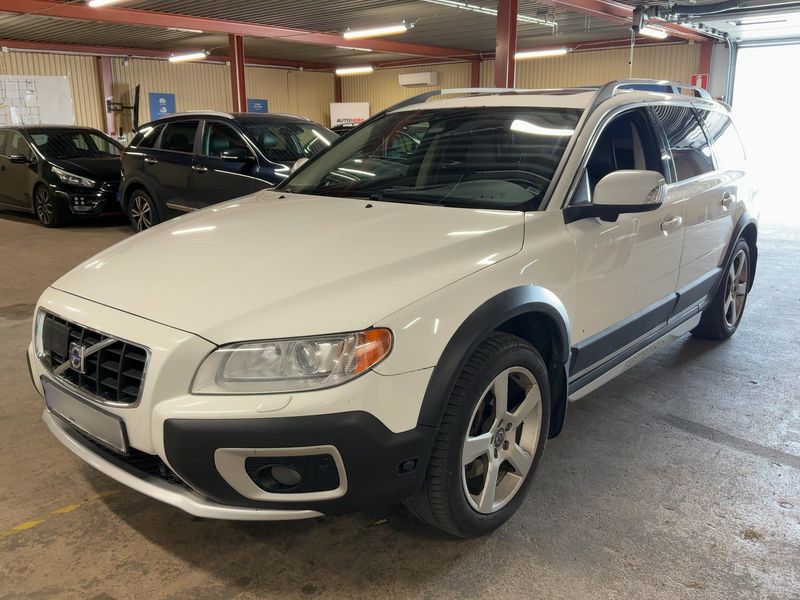 Volvo XC70 2.4 D5 Summum AWD