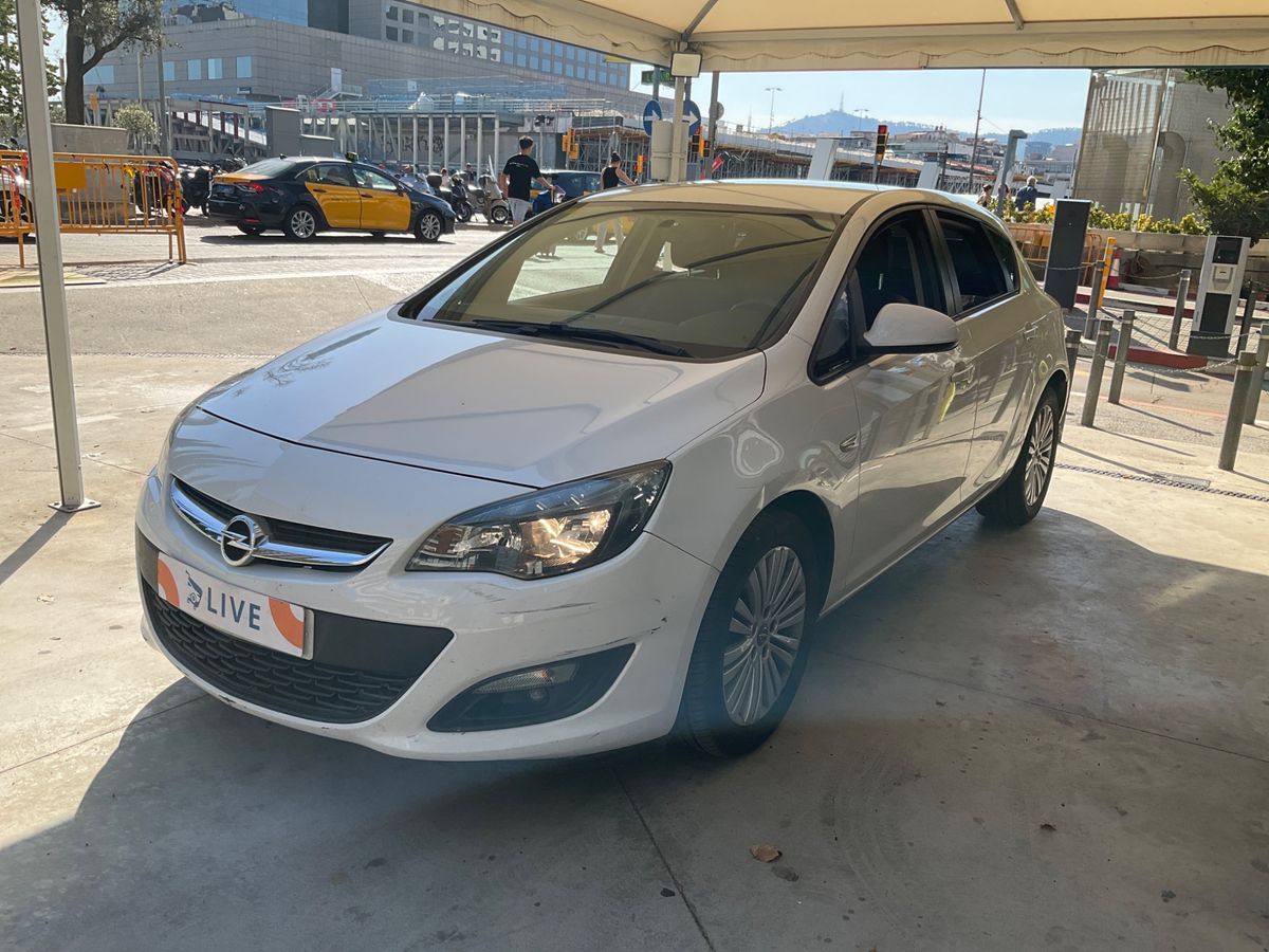 Opel Astra 2015