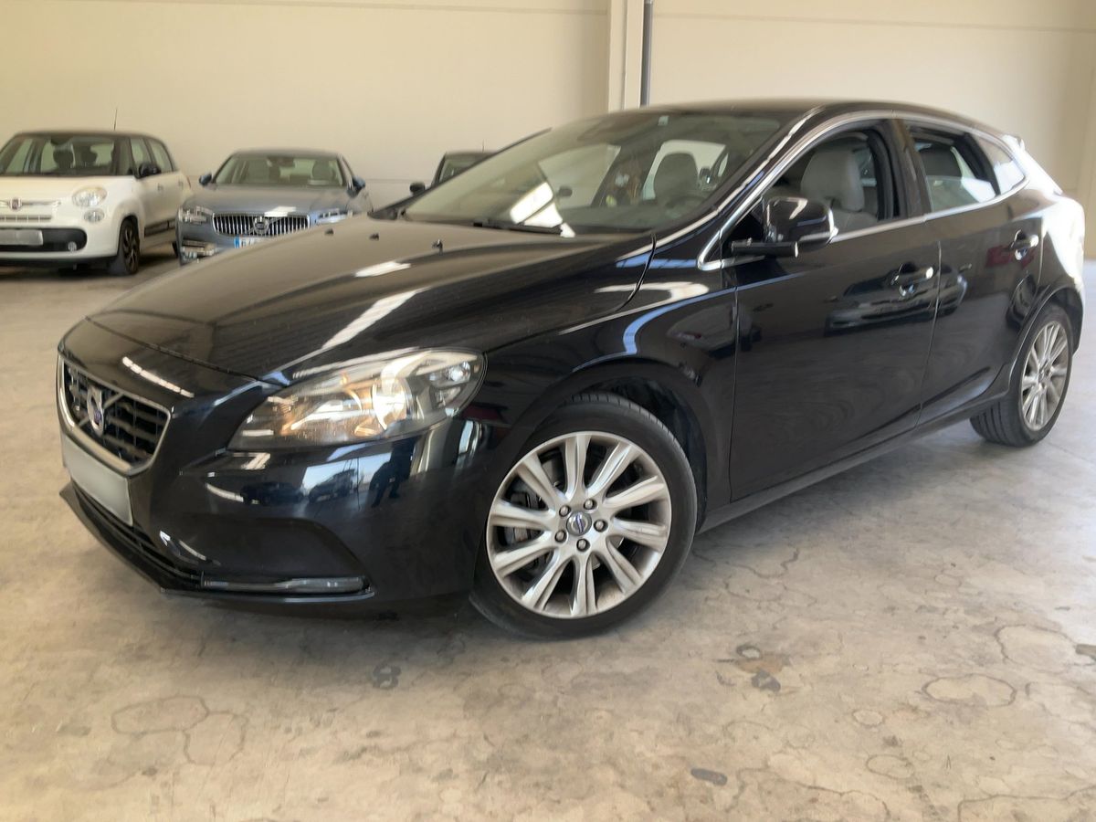 Volvo V40 2013