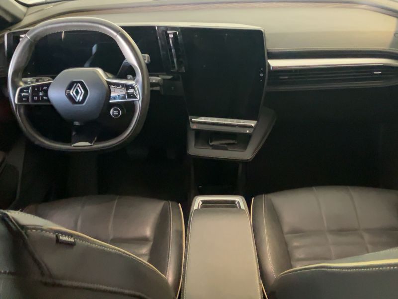 Renault Megane E-Tech EV60 Iconic — zdjęcie 12