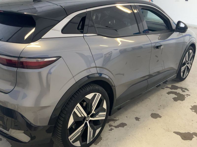 Renault Megane E-Tech EV60 Iconic — zdjęcie 6