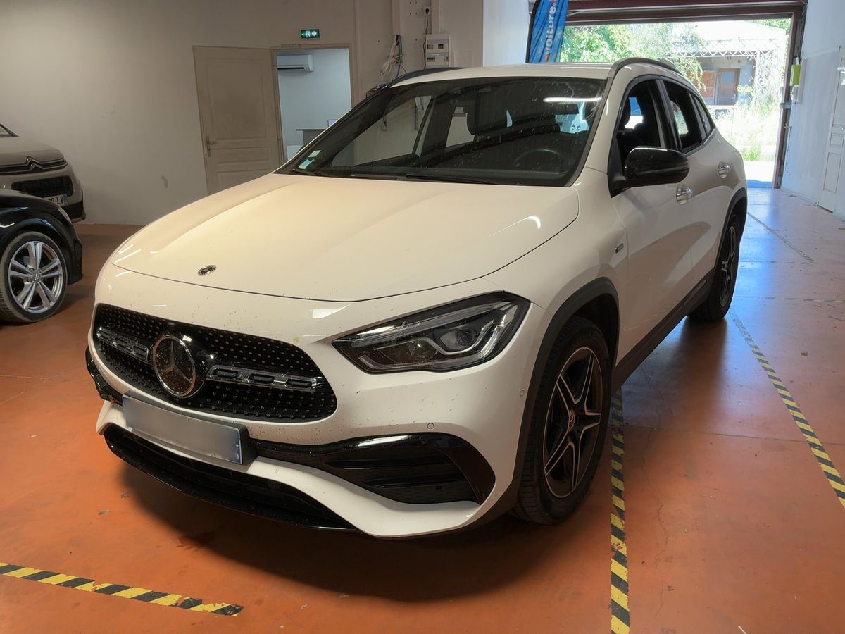 Mercedes-Benz GLA-Klasse 2020 — photo 1