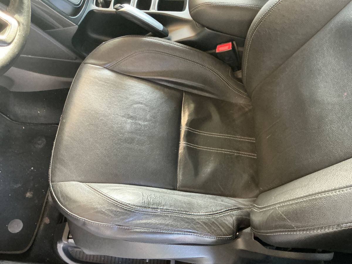 Ford C-Max 2016 — photo 34