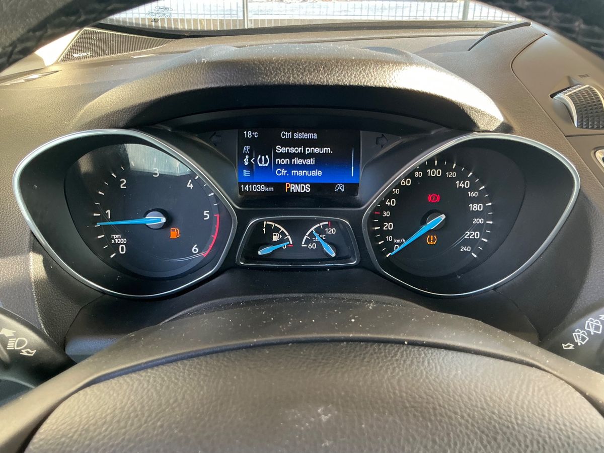 Ford C-Max 2016 — photo 37