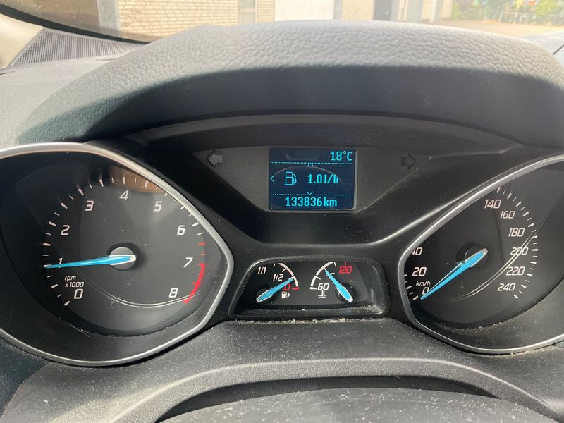 Ford C-Max 1.6 Ti-VCT Champions Edition — zdjęcie 13