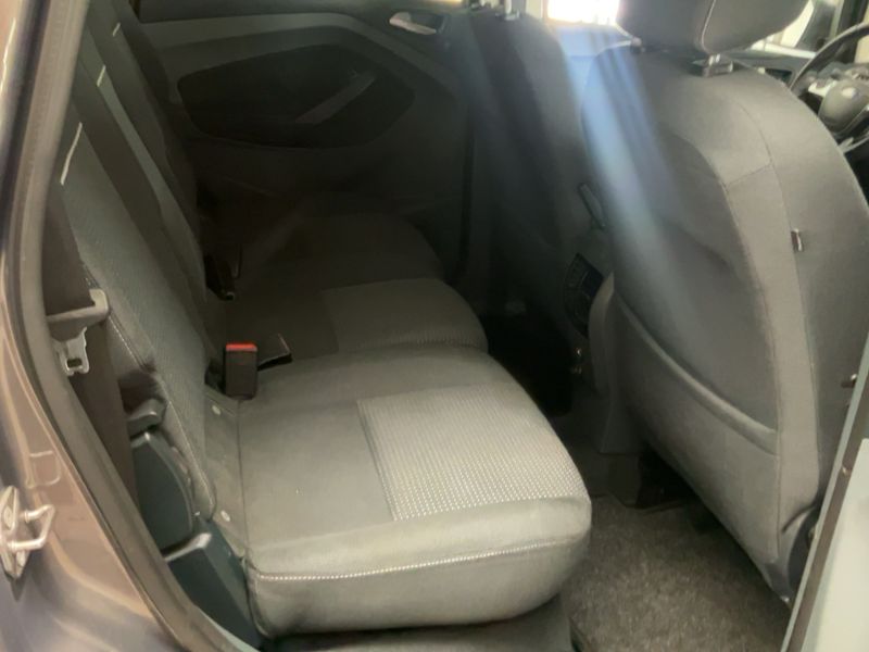 Ford C-Max 1.6 Ti-VCT Champions Edition — zdjęcie 14