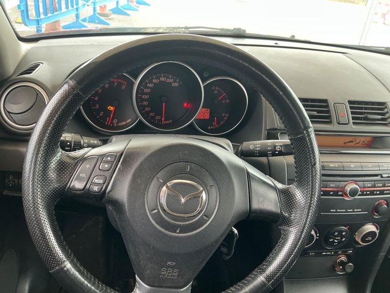 Mazda 3 1.6 VVT Active+ — zdjęcie 4