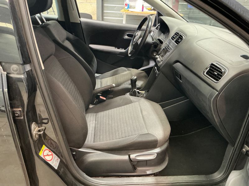 Volkswagen Polo 1.6 TDI Comfortline BlueMotion Tech — zdjęcie 3