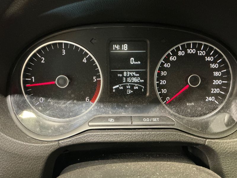 Volkswagen Polo 1.6 TDI Comfortline BlueMotion Tech — zdjęcie 4