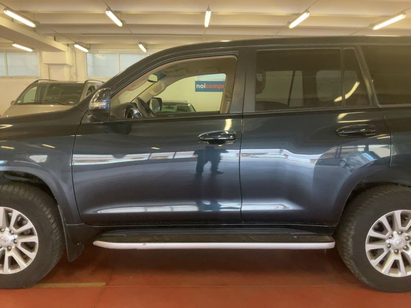 Toyota Land Cruiser 3.0 D-4D — zdjęcie 4