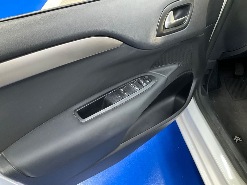 Citroen C4 1.6 e-HDi Collection 2014 – снимка 22