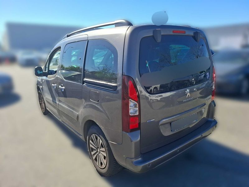 Peugeot Partner 1.2 PureTech Active — zdjęcie 3