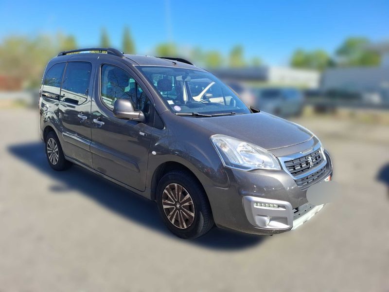 Peugeot Partner 1.2 PureTech Active — zdjęcie 6