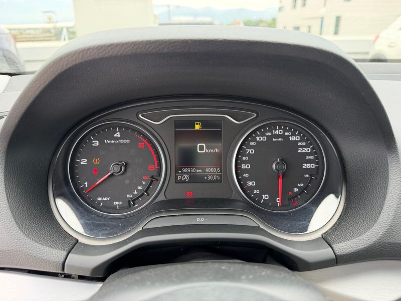 Audi Q2 1.6 TDI Admired — zdjęcie 12