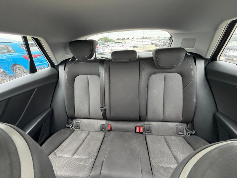 Audi Q2 1.6 TDI Admired — zdjęcie 14