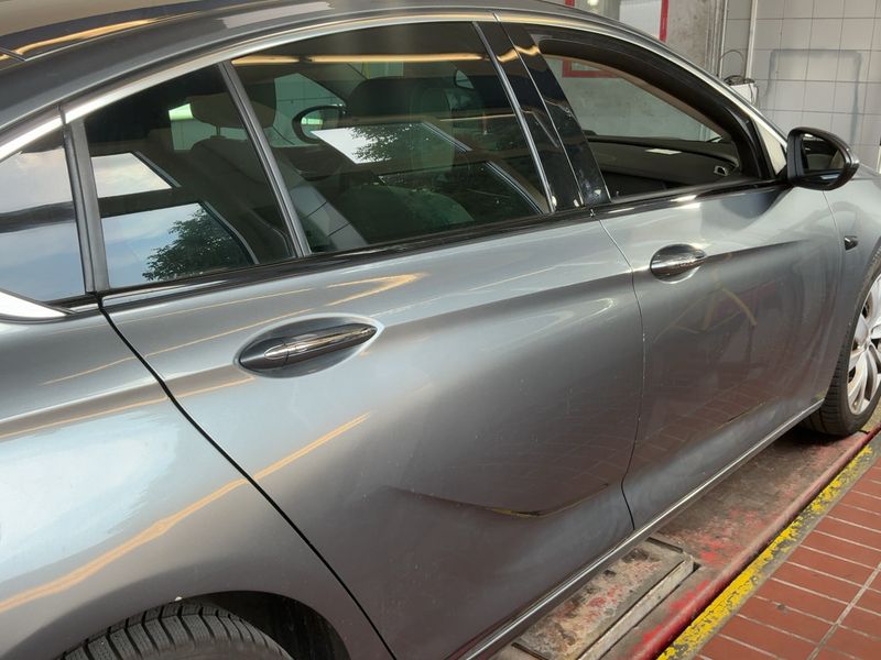 Opel Insignia Grand Sport 1.5 SIDI Turbo INNOVATION — zdjęcie 7