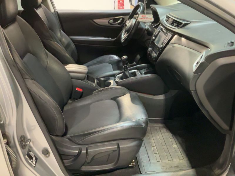Nissan Qashqai 1.6 dCi Tekna + — zdjęcie 11