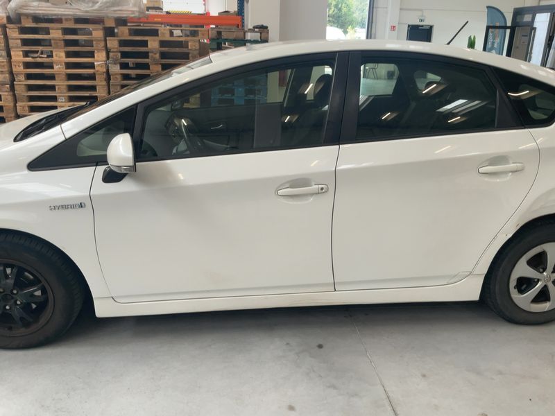 Toyota Prius 1.8 Active — zdjęcie 4
