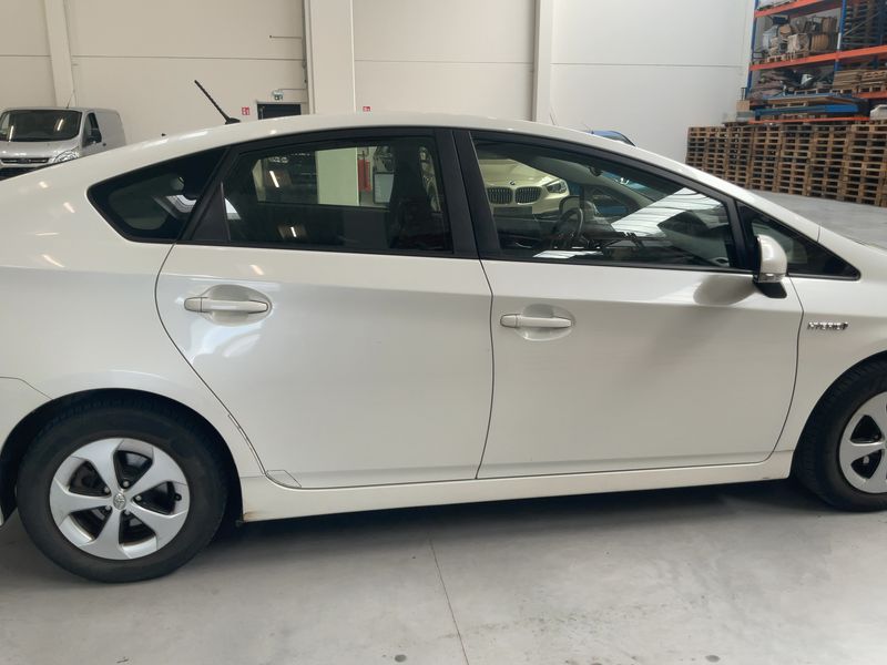 Toyota Prius 1.8 Active — zdjęcie 7