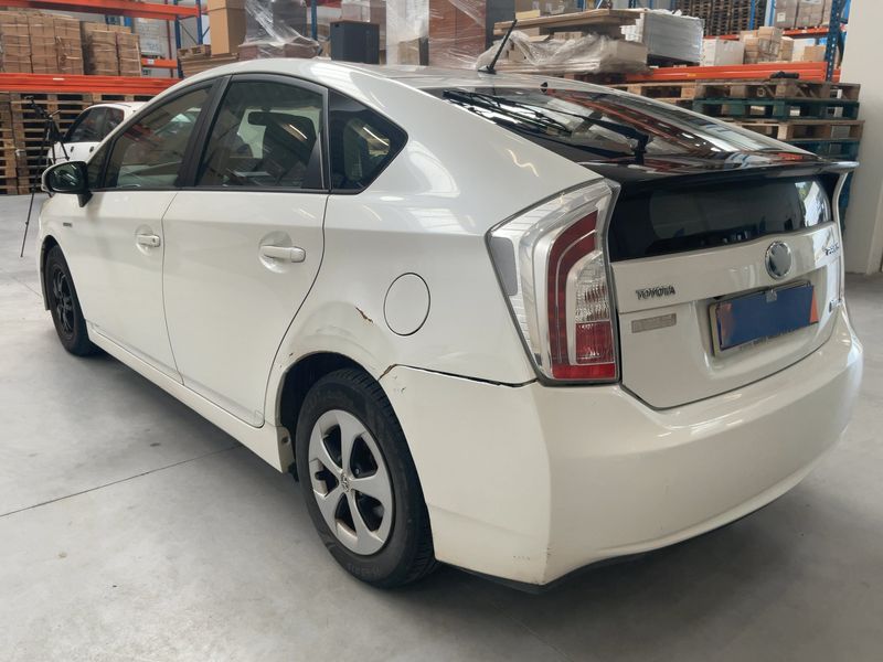Toyota Prius 1.8 Active — zdjęcie 3