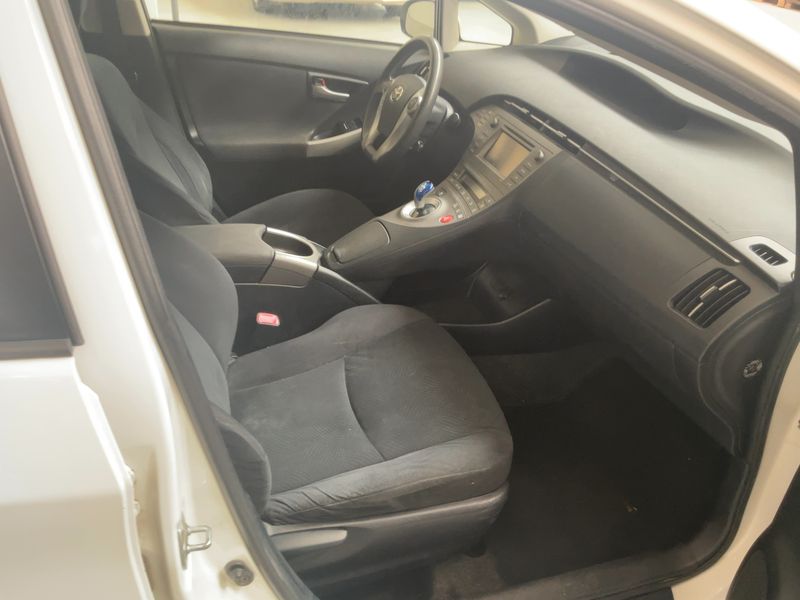Toyota Prius 1.8 Active — zdjęcie 11