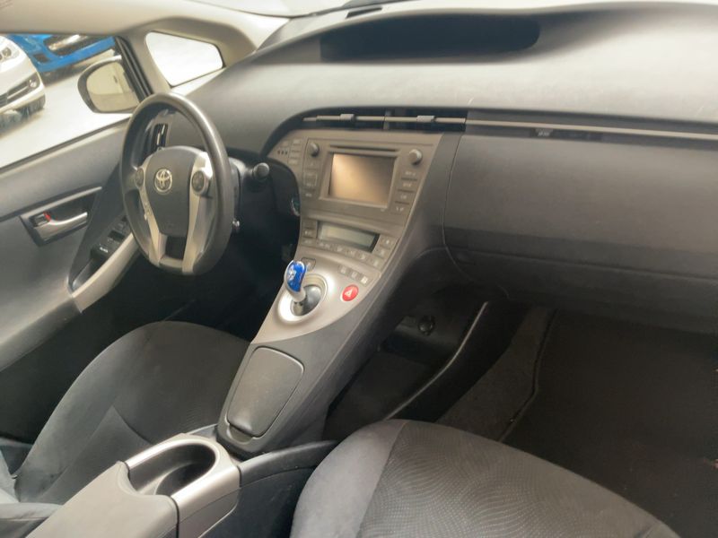 Toyota Prius 1.8 Active — zdjęcie 12