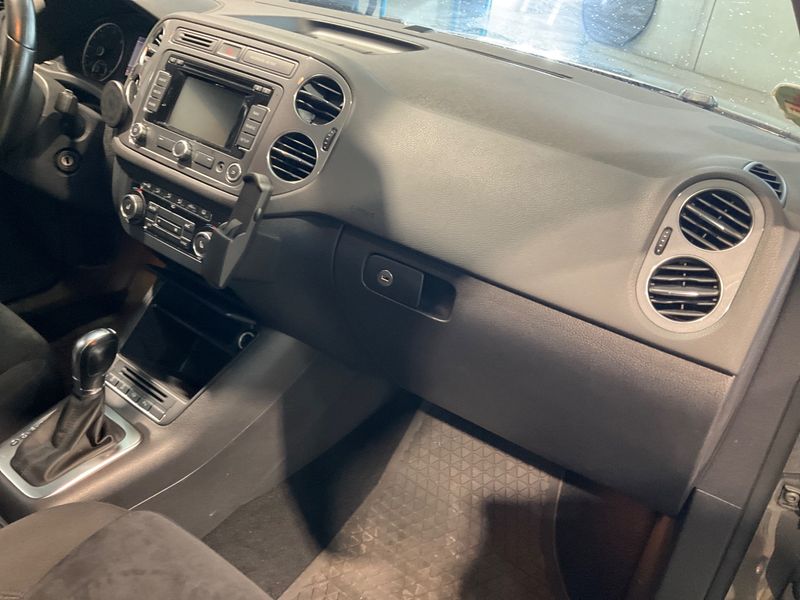 Volkswagen Tiguan 2.0 TDI Sport & Style 4Motion BlueMotion Tech 2013 – снимка 27