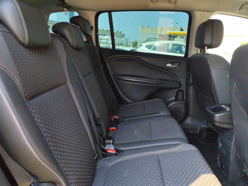 Opel Zafira Tourer 1.6 CDTI DPF Excellence — zdjęcie 14