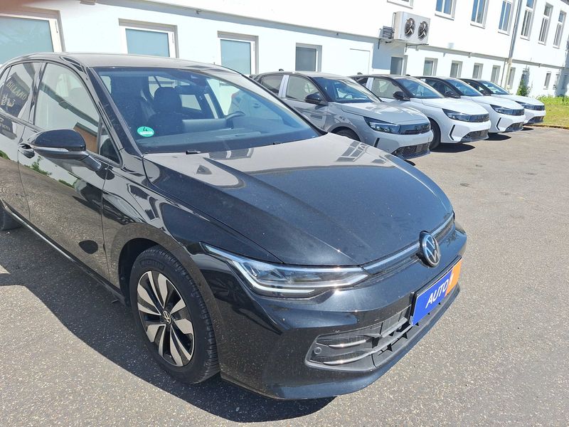Volkswagen Golf VIII 1.5 eTSI Goal — zdjęcie 6