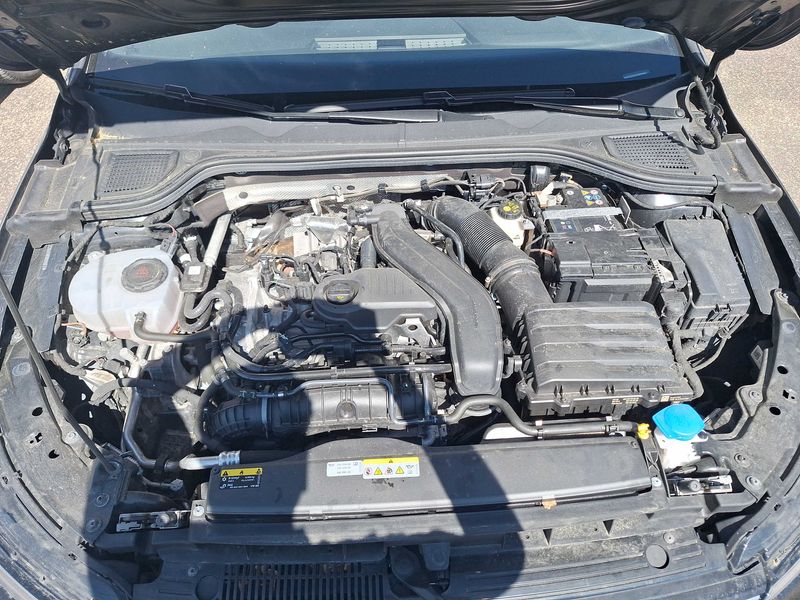 Volkswagen Golf VIII 1.5 eTSI Goal — zdjęcie 8