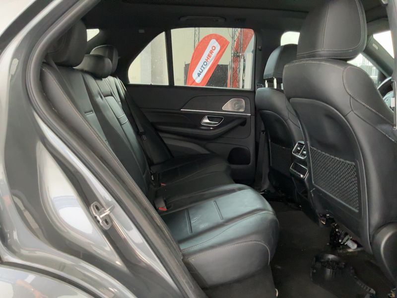 Mercedes-Benz GLE-Klasse GLE 350 de 4Matic AMG Line — zdjęcie 14