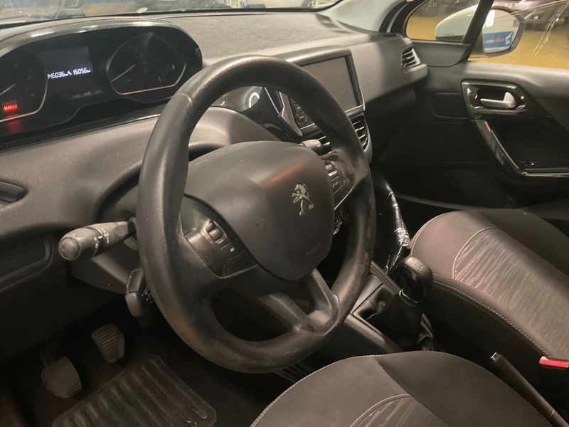 Peugeot 208 1.6 Blue-HDi Affaire Premium 2016 – снимка 23