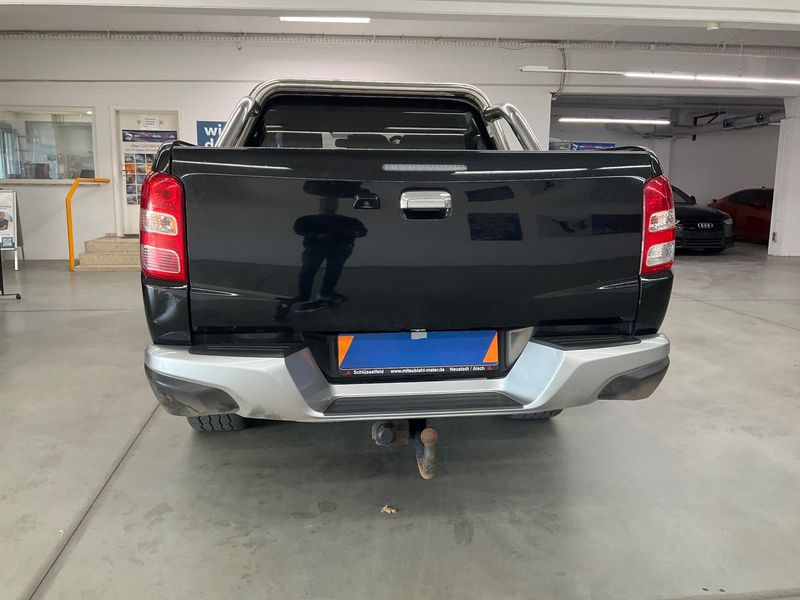 Mitsubishi L 200 2.4 DI-D Top Doppelkabine 4WD — zdjęcie 5