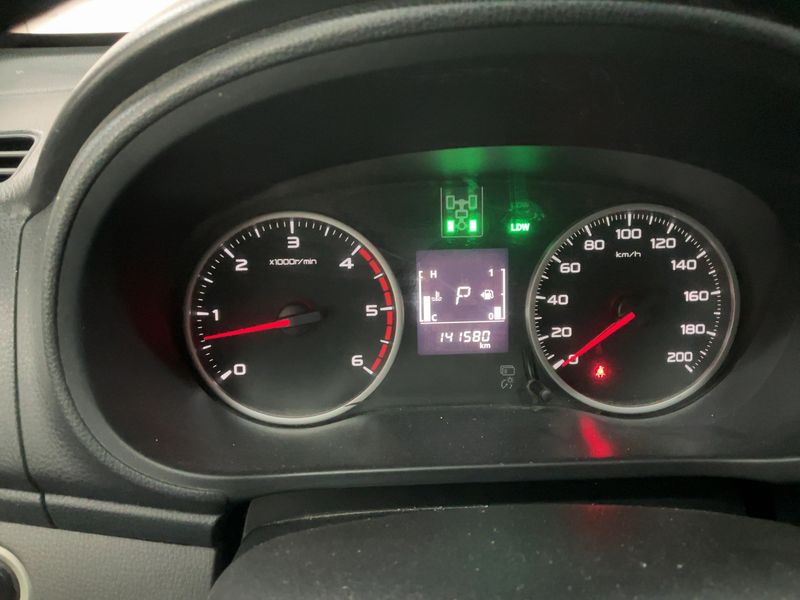 Mitsubishi L 200 2.4 DI-D Top Doppelkabine 4WD — zdjęcie 13