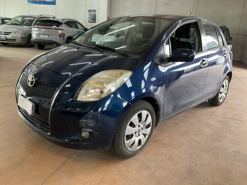Yaris 1.3 VVT-i Sol