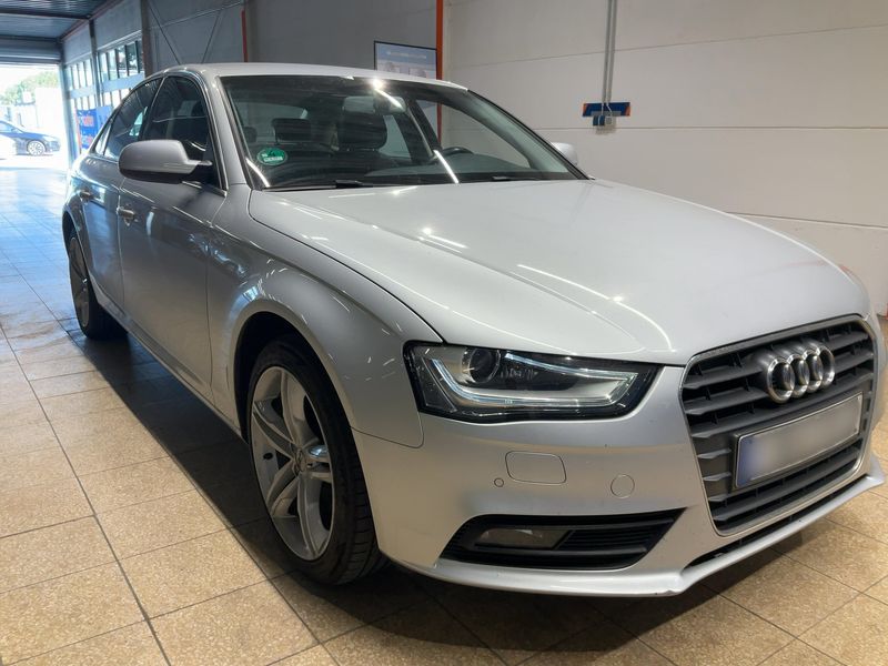 Audi A4 2.0 TDI Ambiente — zdjęcie 8