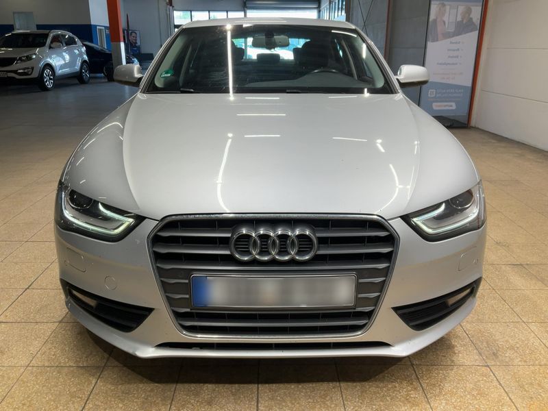 Audi A4 2.0 TDI Ambiente — zdjęcie 9