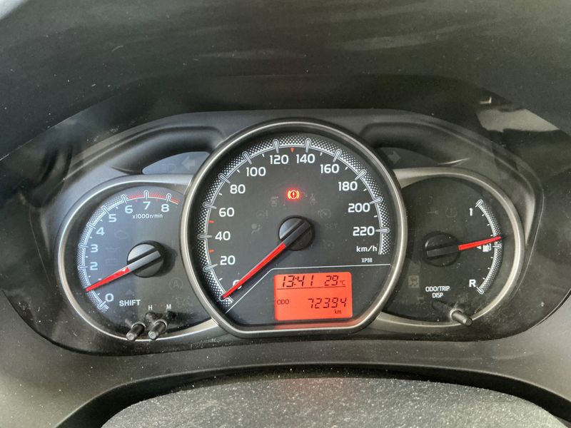 Toyota Yaris 1.33 Dual VVT-i Active — zdjęcie 13
