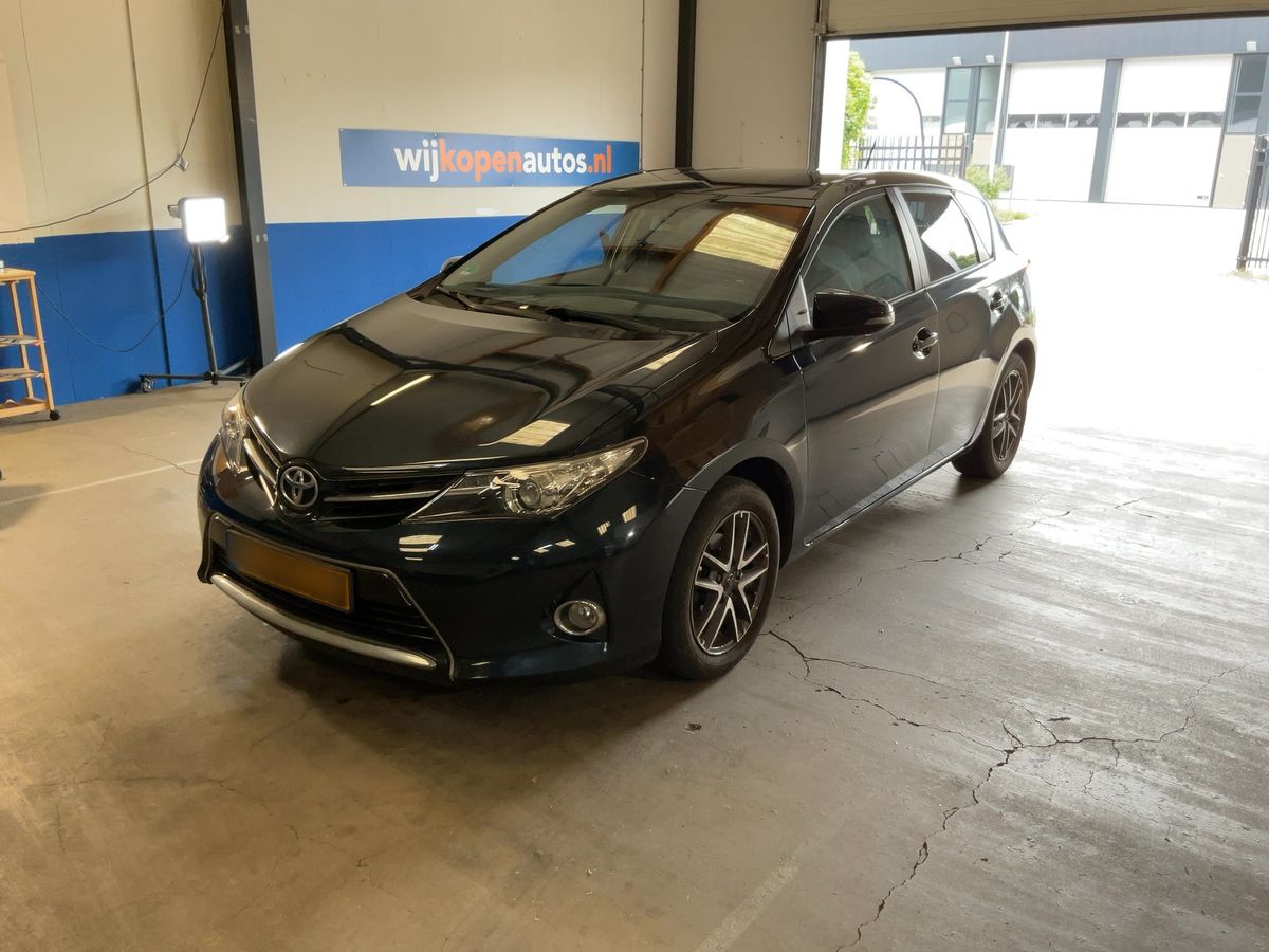 Toyota Auris 2014