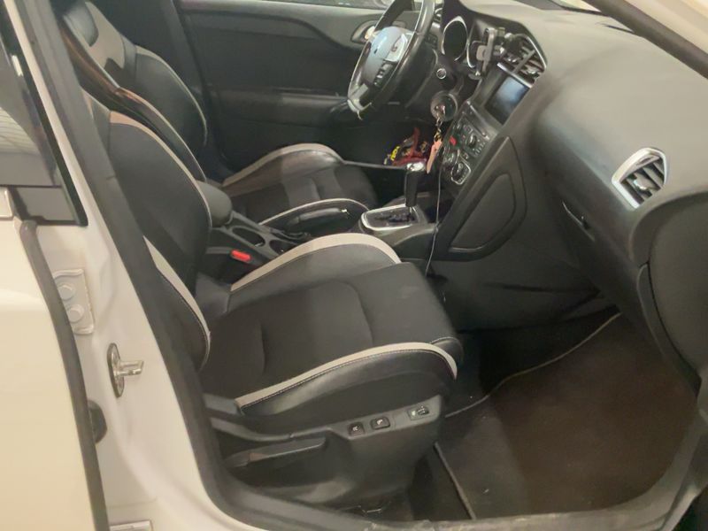 Citroen DS4 1.6 THP SoChic — zdjęcie 11